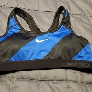 Sports bra
